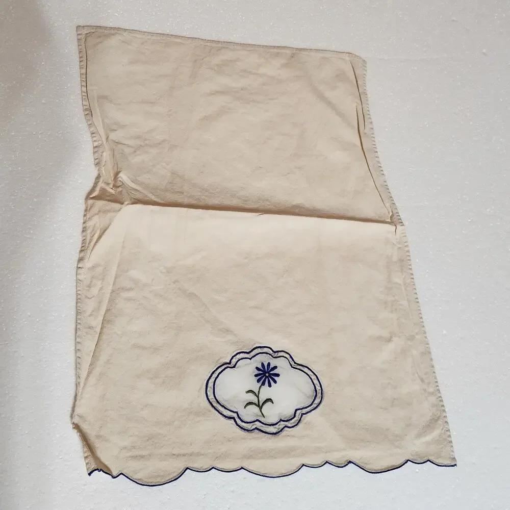 VTG Cottage Tea Towels 4 Heart Flowers Linen Kitchen Colorful Grandma Country